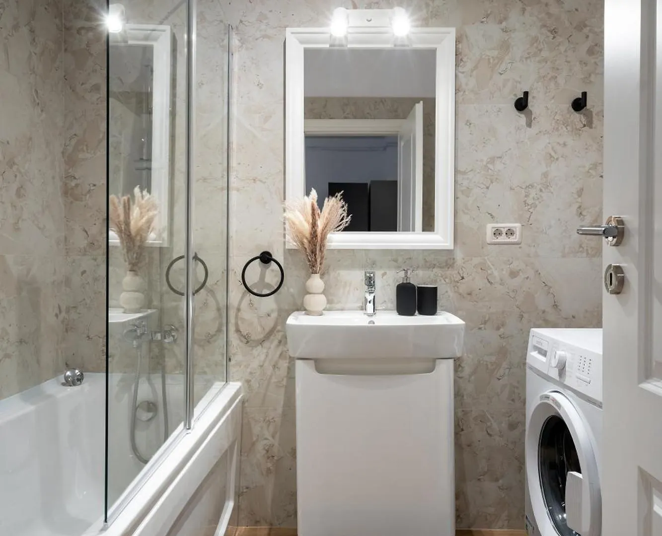 Central Residence Apartment 108 Boekarest